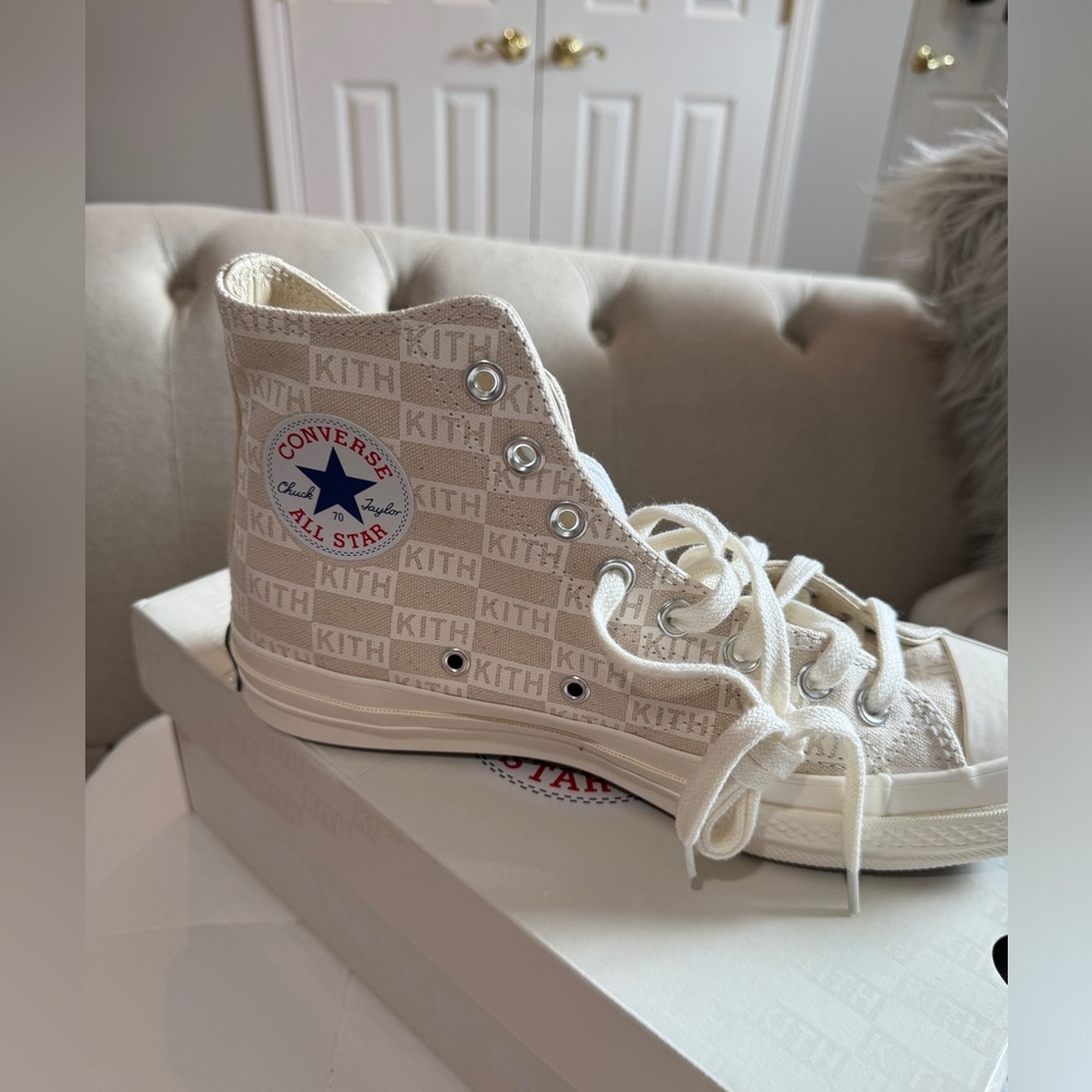 Kith Converse size 12 women’s / men’s 10 (BRAND NEW)